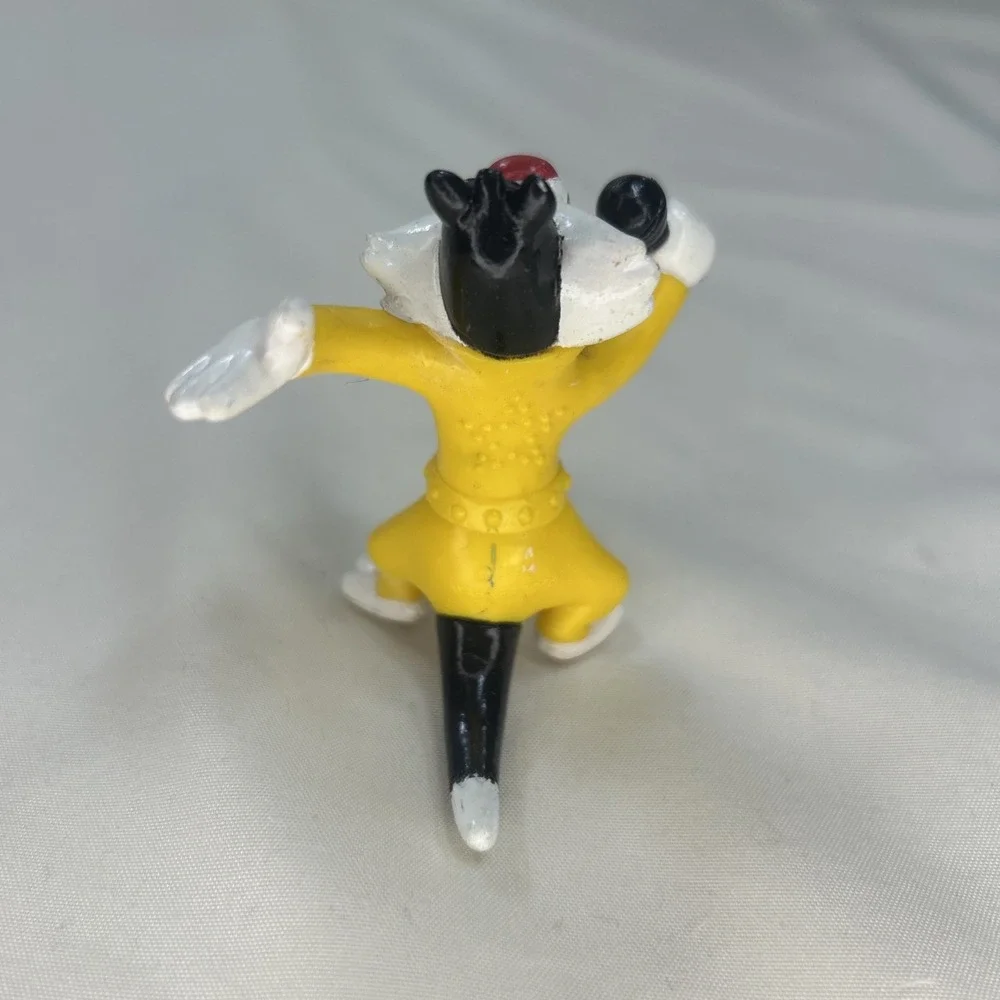 Vintage Sylvester Cat PVC Figure 1994 Warner Bros Elvis Style Singing Macau